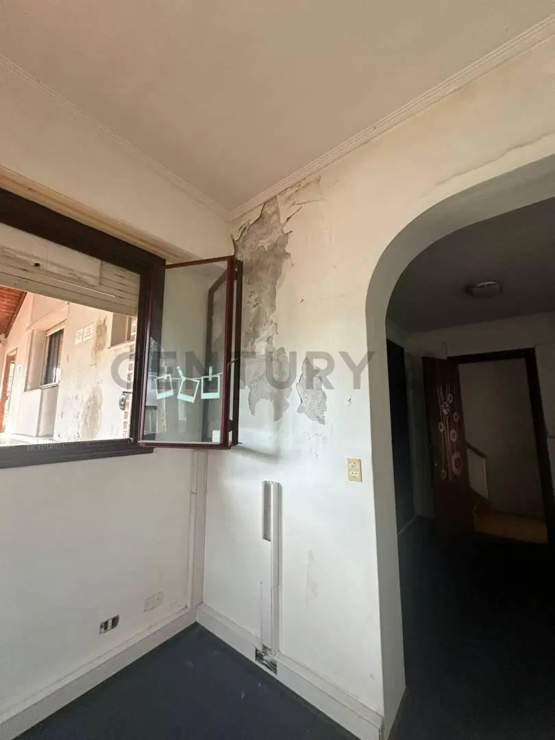 Amplia Oficina de 150 m² con 5 Ambientes PB Y 1º PISO   en San Isidro 4