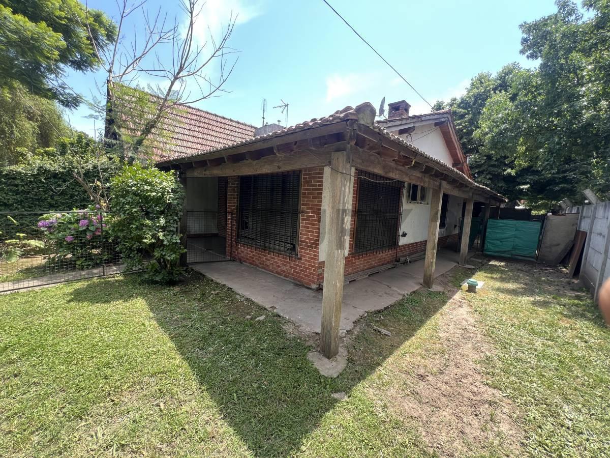 Foto de ¡Oportunidad! Casa de 3 ambientes a reciclar y un ph de 3 amb con, imagen 1