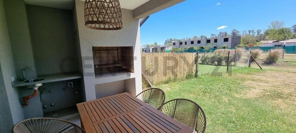 Foto de Duplex a estrenar 4 ambientes con jardin, imagen 2