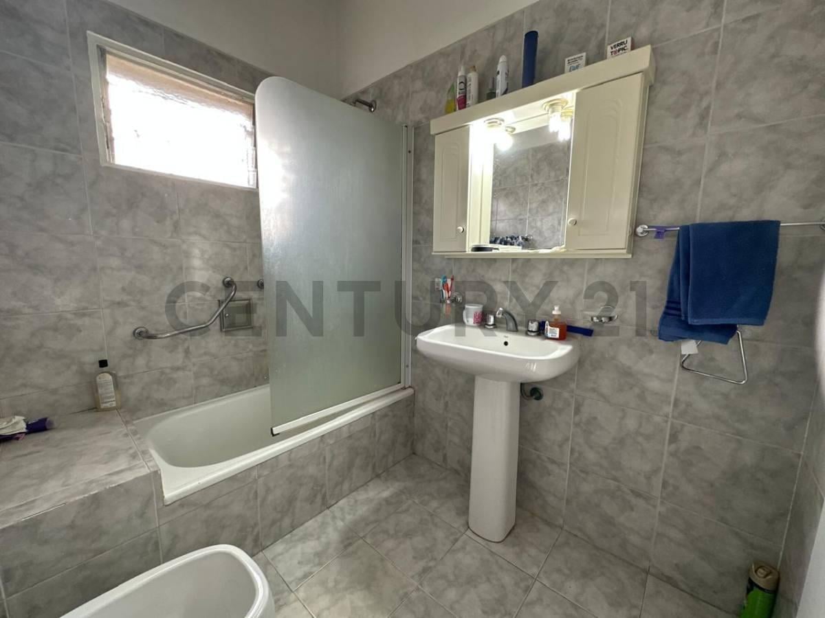 Foto de CASA 4 AMBIENTES Villa Ballester, imagen 3
