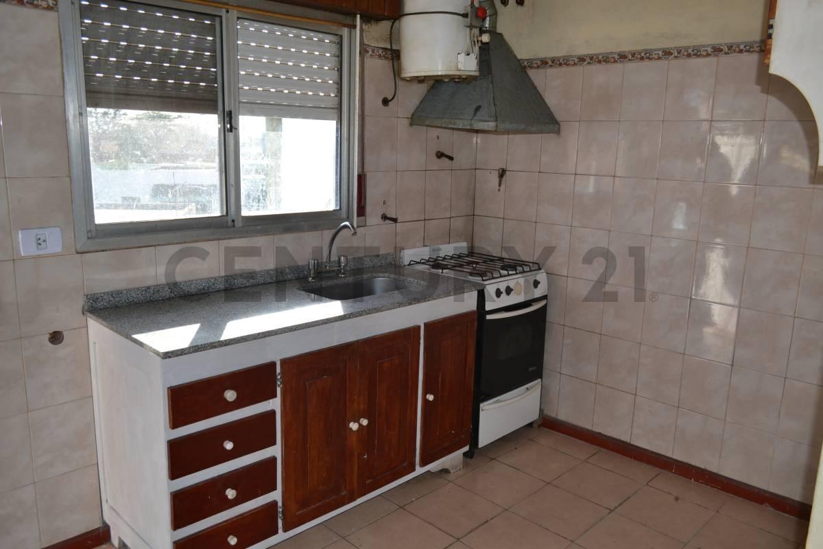 Foto de Venta Casa con 5 Deptos. en El Talar de Pacheco, imagen 3