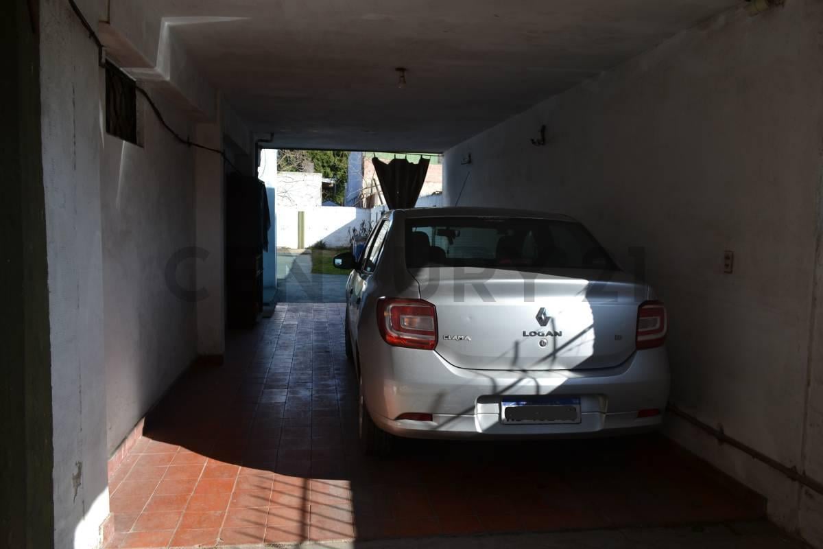 Foto de Venta Casa con 5 Deptos. en El Talar de Pacheco, imagen 4