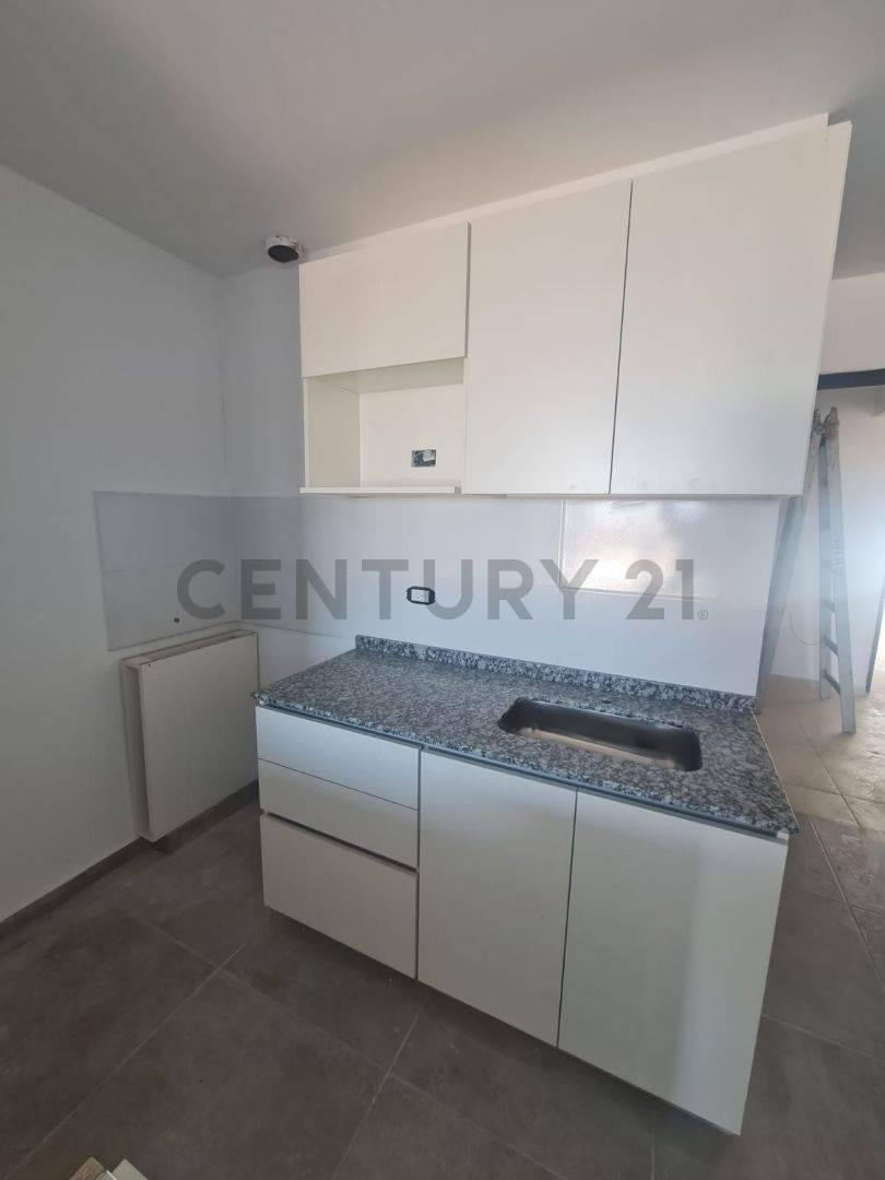 Foto de Monoambiente con terraza grande en villa del parque, imagen 5