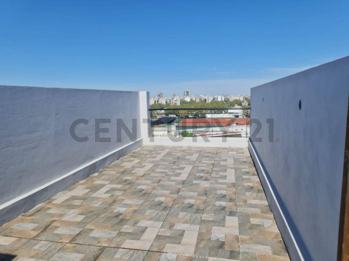 Foto de Monoambiente con terraza grande en villa del parque, imagen 1