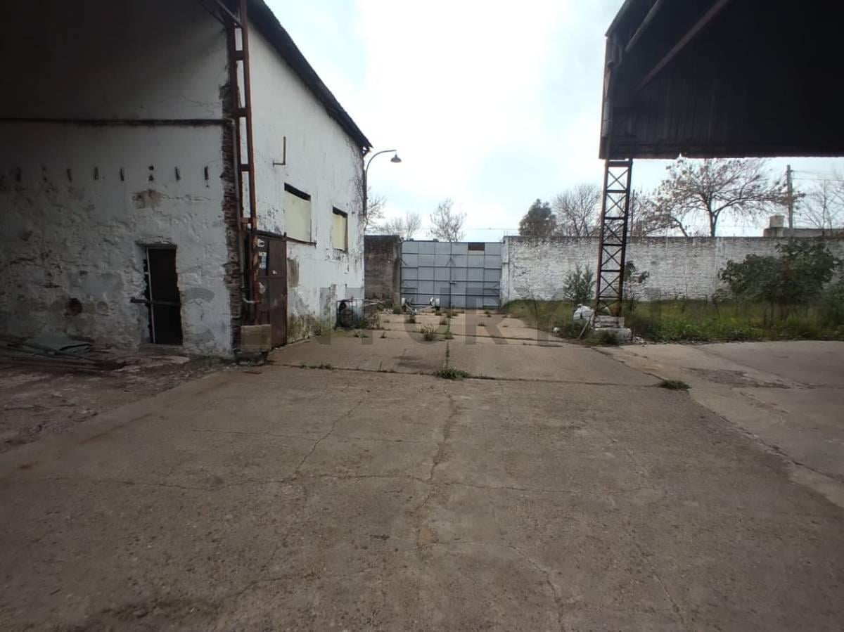 Foto de FÁBRICA 8.000M² - SALIDA A 2 CALLES - DEP. INDEP. + 2 CASAS - FINANCIA, imagen 5
