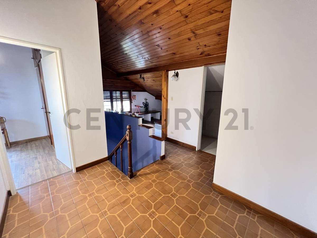 Foto de CASA 6 AMBIENTES CON PILETA Y QUINCHO – TRONCOS DEL TALAR, TIGRE, imagen 5