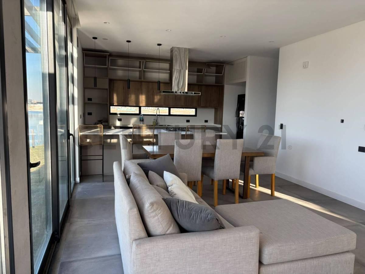 Foto de CASA VENTA 4 AMBIENTES EN DOS PLATAS A LA LAGUNA, BARRIO EL NAUDIR, imagen 4