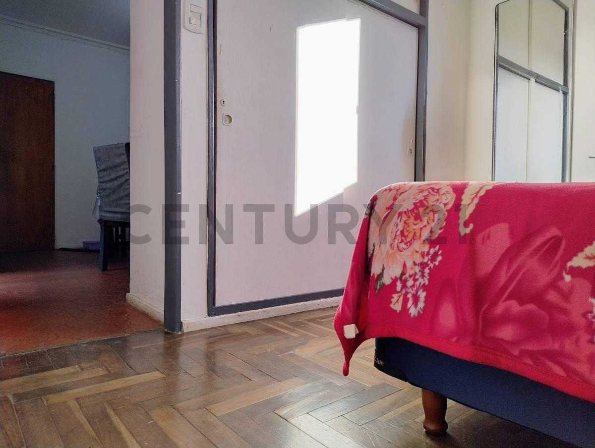 Foto de Departamento 2 ambientes, muy luminoso, Piso 3, puerta-balcón, 5, imagen 3