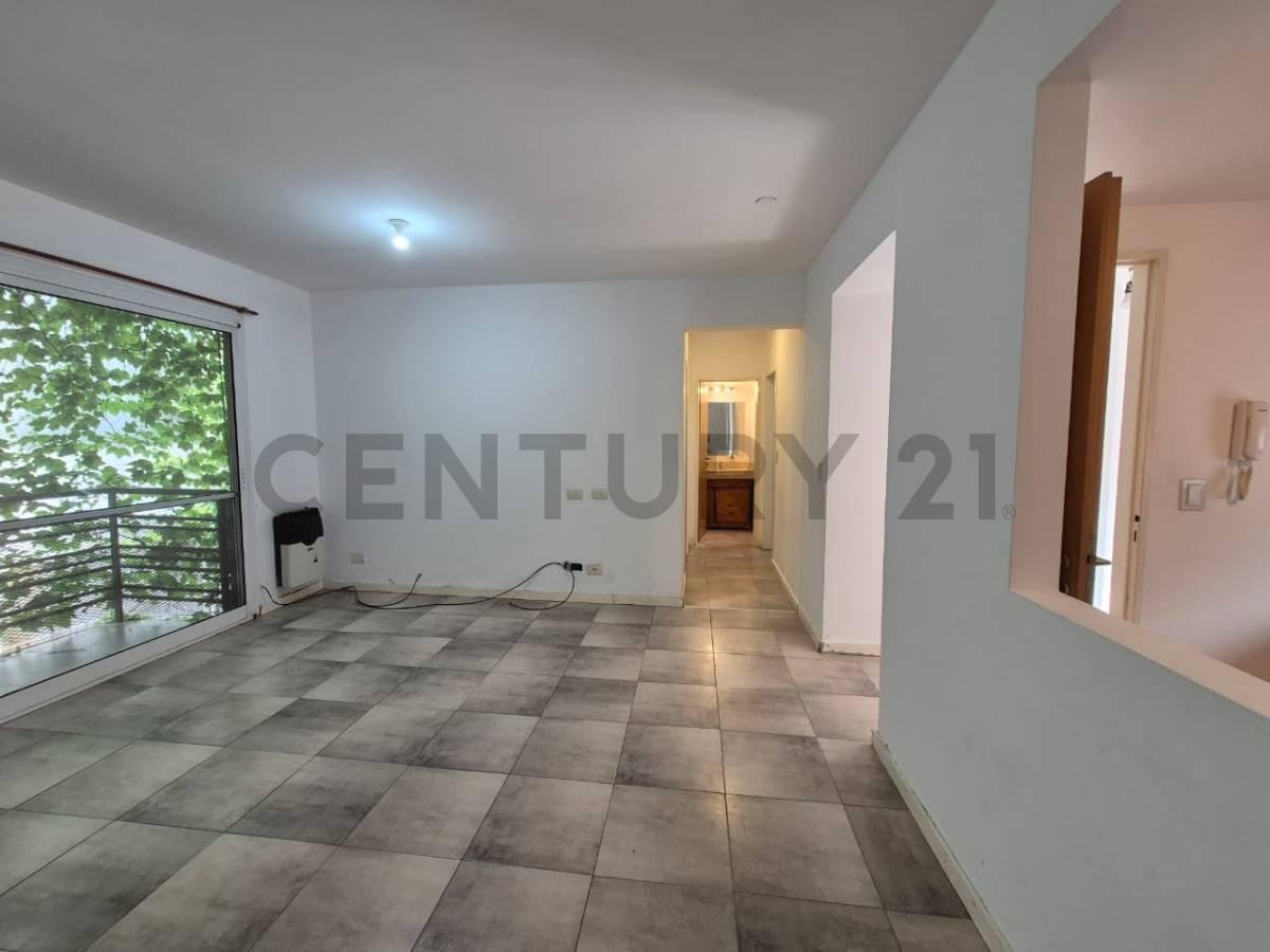 Foto de Departamento de tres ambientes con cochera, Apto Credito Hipotecario, imagen 1