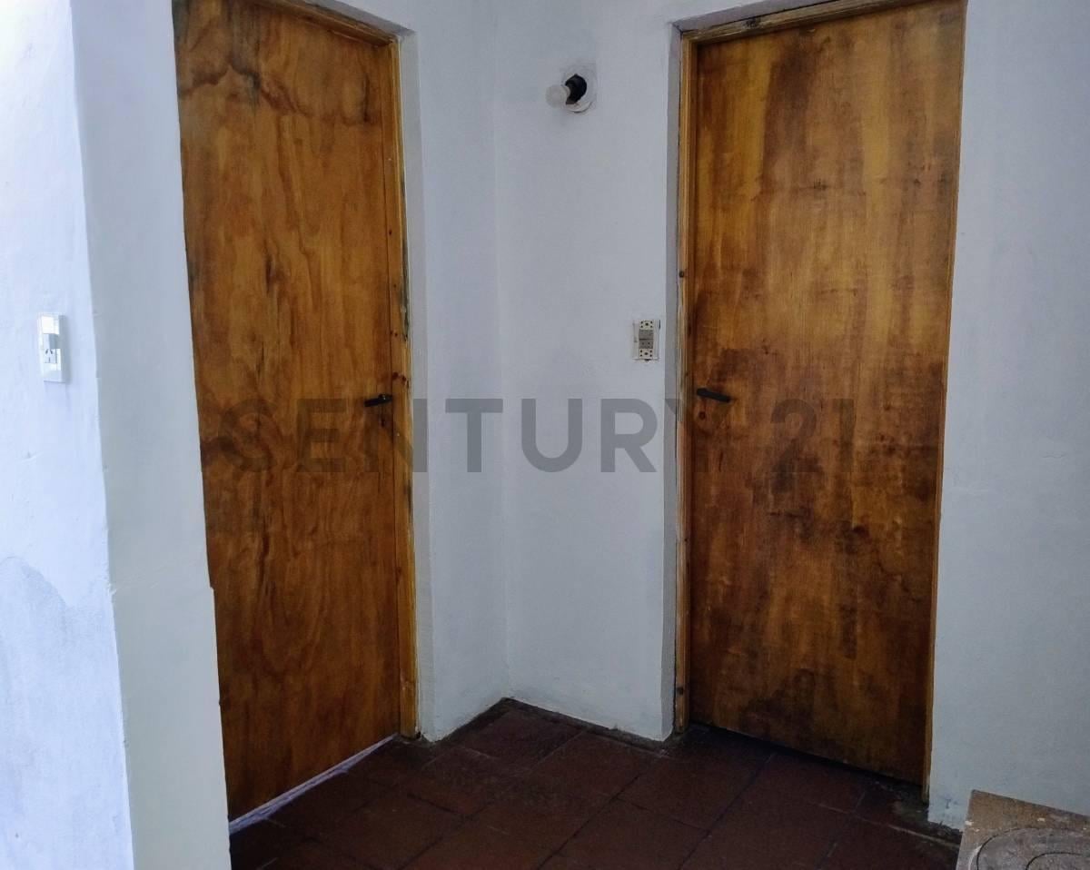 Foto de Casa en venta Ideal Inversor, Taller, Depósito o Multifamilia. Con, imagen 2