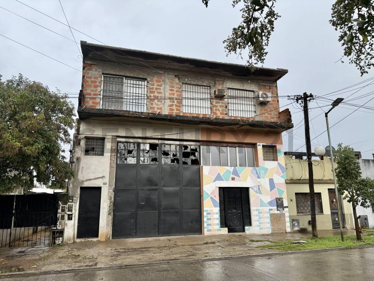 Foto de Venta Bodega con dos Vivienda en Quilmes Oeste., imagen 2