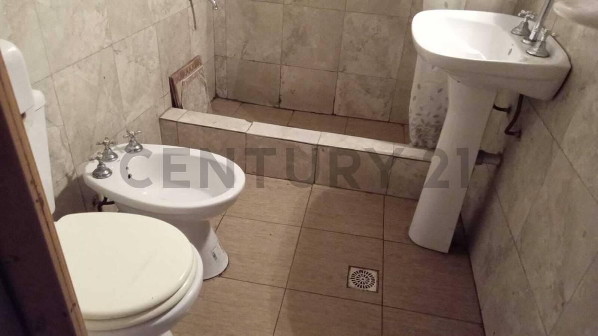 Foto de Venta Bodega con dos Vivienda en Quilmes Oeste., imagen 4