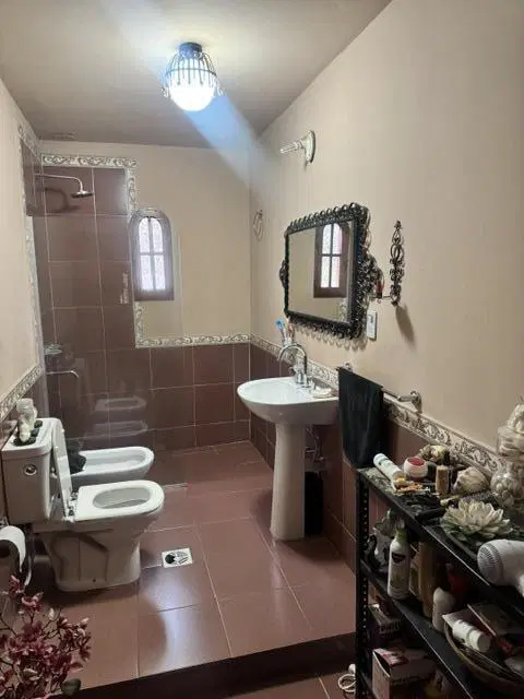 HERMOSA PROPIEDAD 2 DORMITORIOS 2