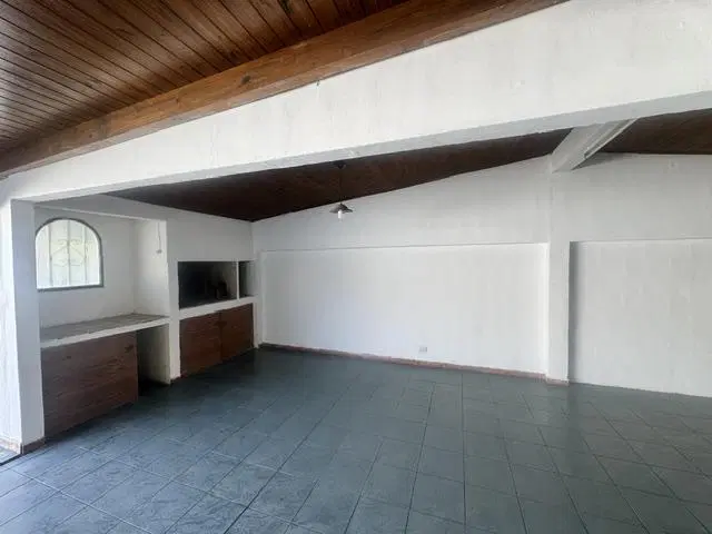INMUEBLE 3 DORMITORIOS BARRIO PANAMERICANO 8