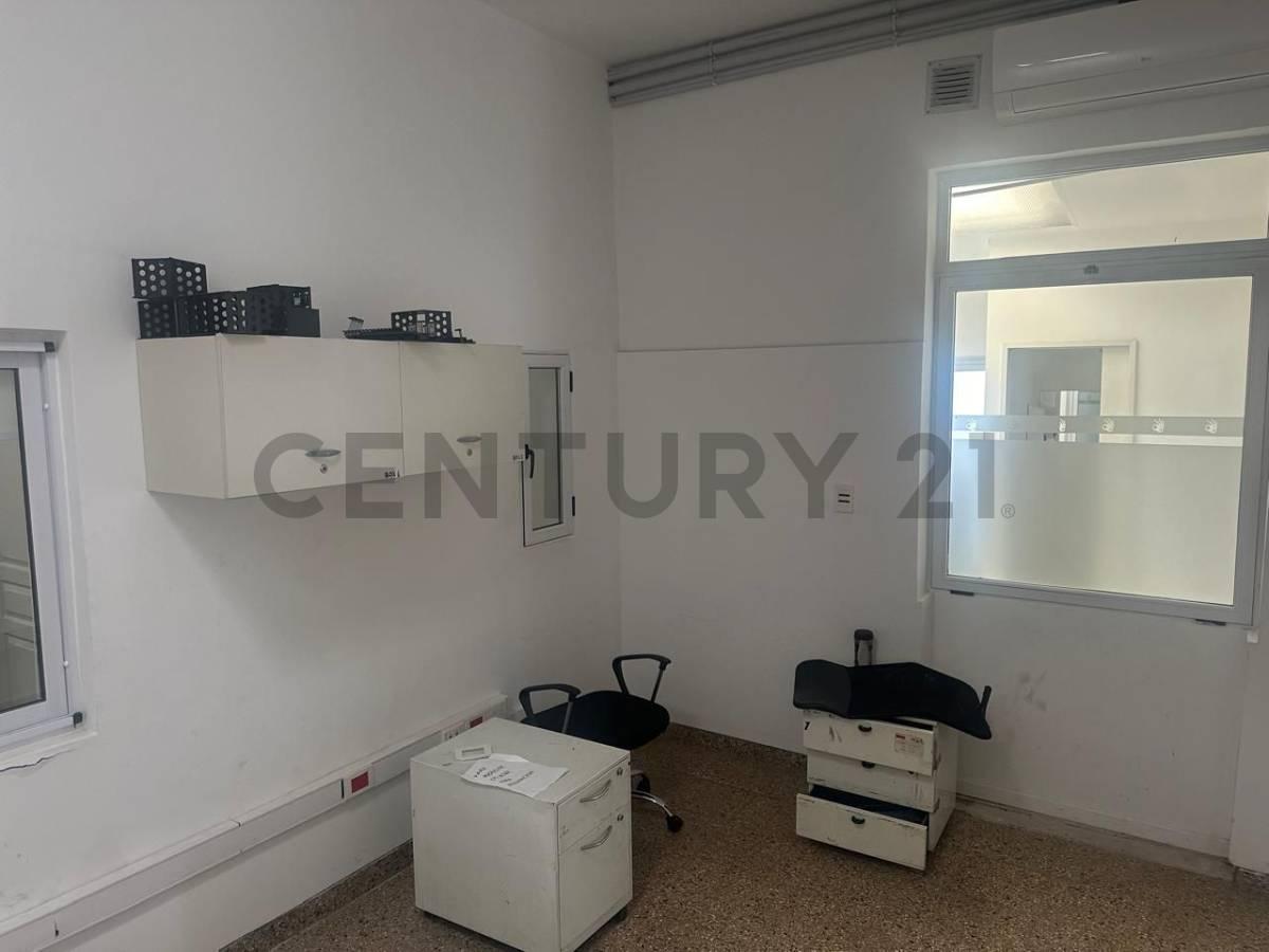 Venta PH 7 Ambientes 5 Dorm. Parque Patricios 2