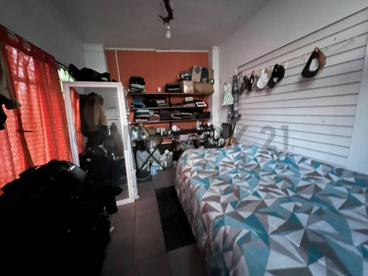 Venta PH 4 Ambientes Ituzaingó, Apto Credito con Local Incluido. 2