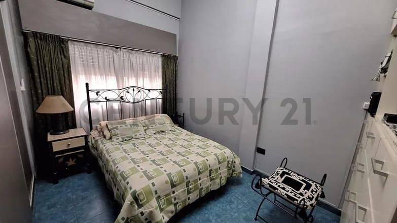 Venta PH 4 Ambientes, en Planta Baja, Moron 4