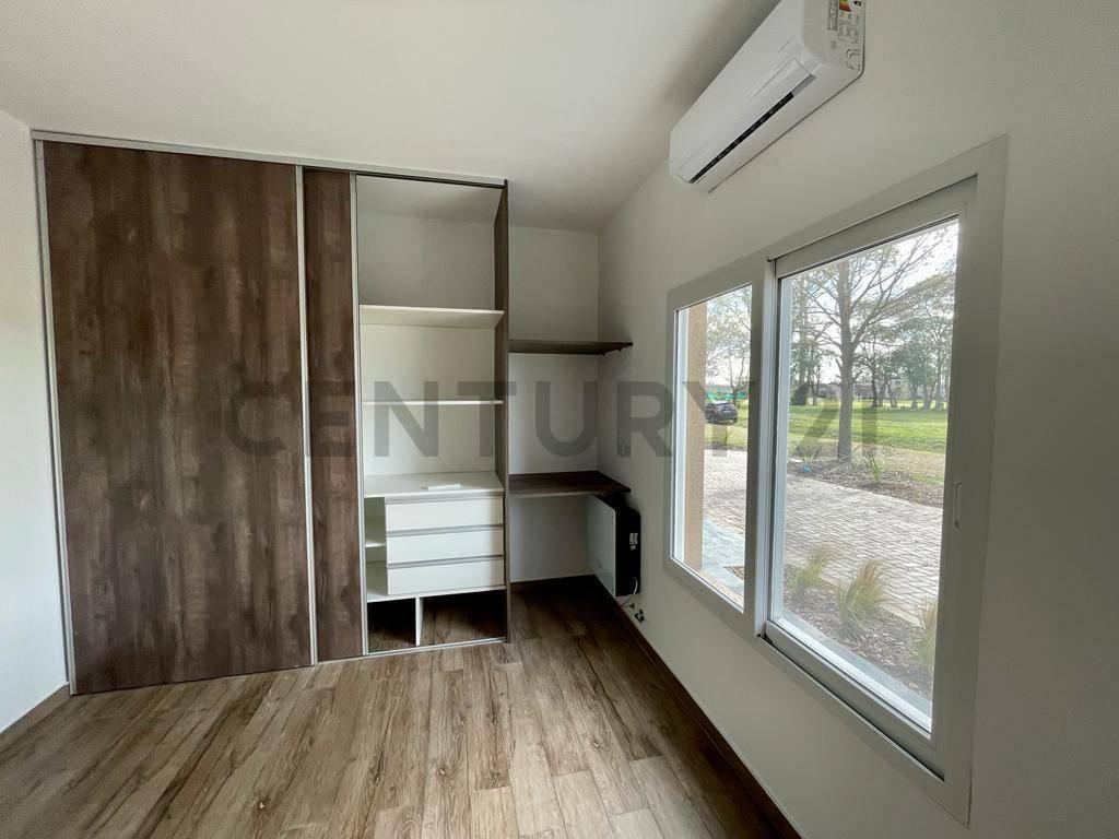 Foto de VENTA CASA 4 AMBIENTES, PLANTA BAJA, MODERNA, BARRIO CLUB DE CAMPO, imagen 5