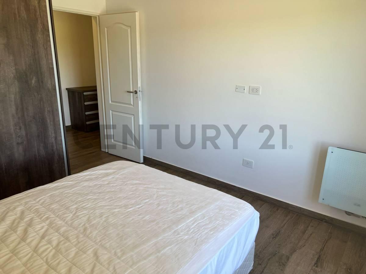 Foto de VENTA CASA 4 AMBIENTES, PLANTA BAJA, MODERNA, BARRIO CLUB DE CAMPO, imagen 4