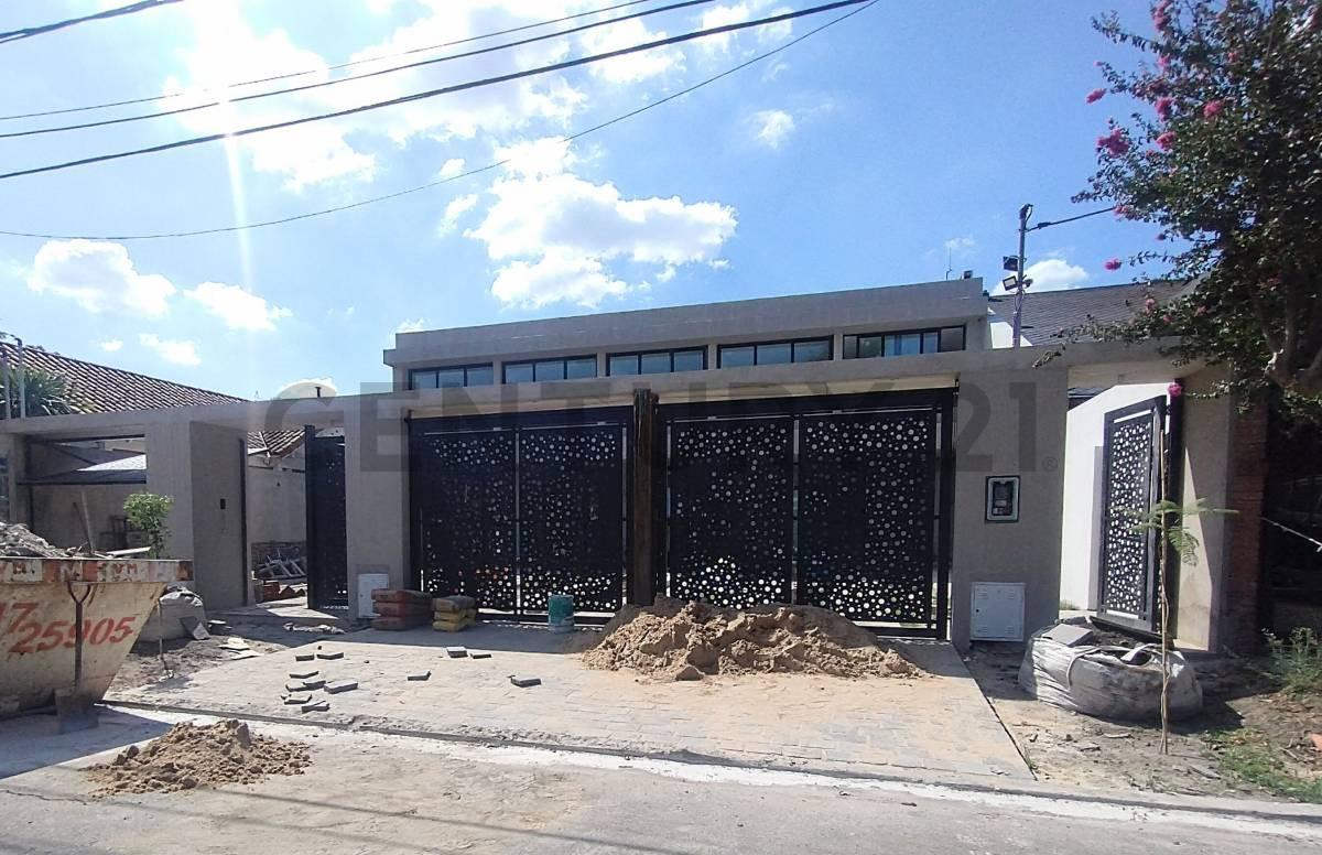 Venta casa 4 AMBIENTES en Ituzaingó Norte