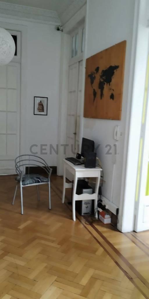 Venta Departamento 8 Ambientes, Monserrat, Apto Profesional 1