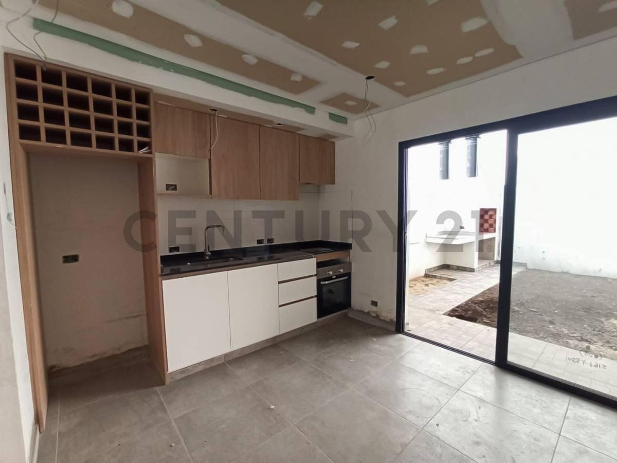 Venta Casa PH 4 Ambientes en Complejo Cerrado, Ituzaingo 4