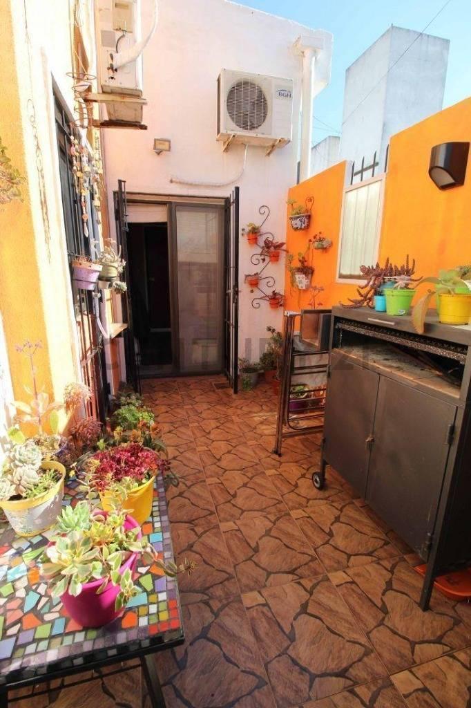Venta Casa PH 4 Ambientes Moron Zona Residencial Al Frente 1