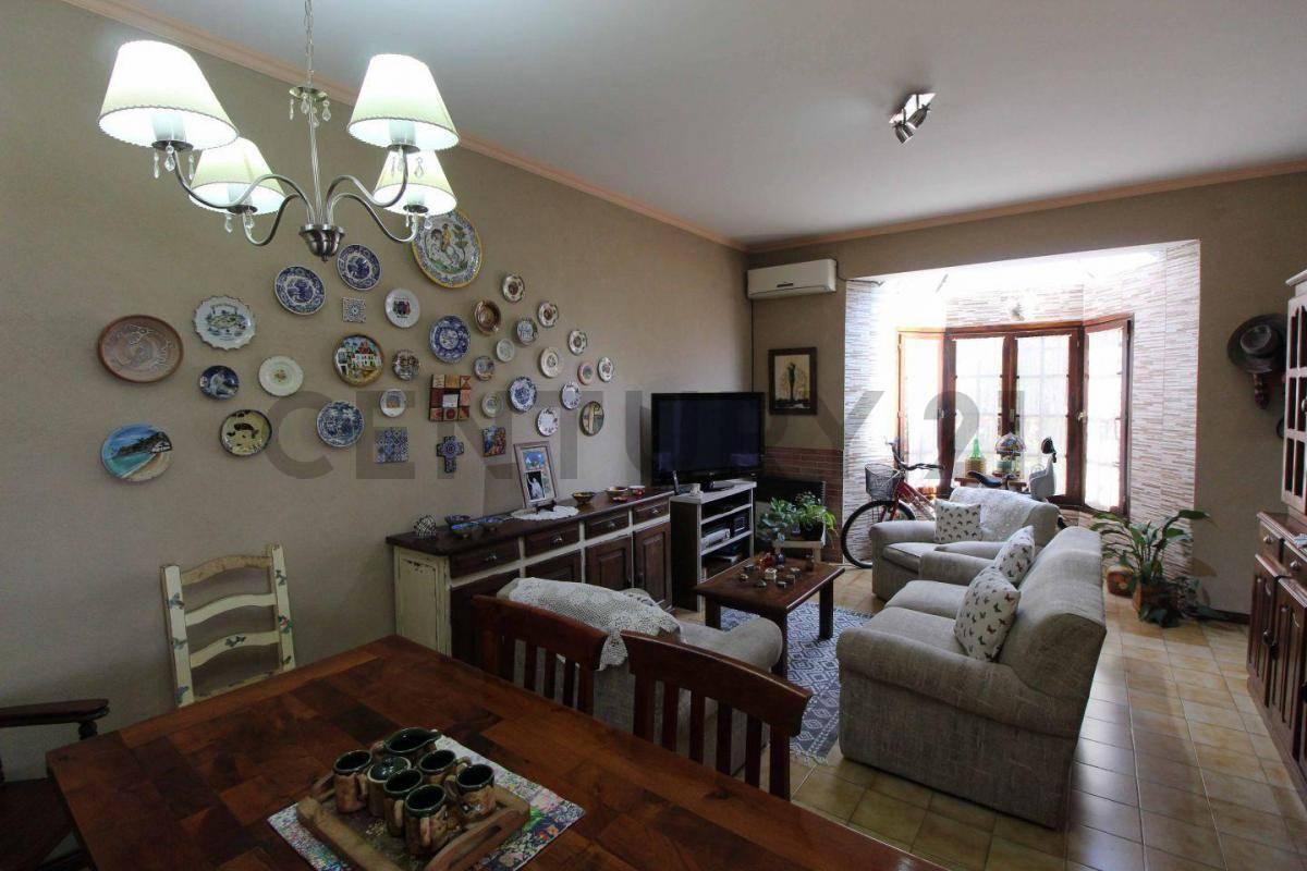 Venta Casa PH 4 Ambientes Moron Zona Residencial Al Frente 5