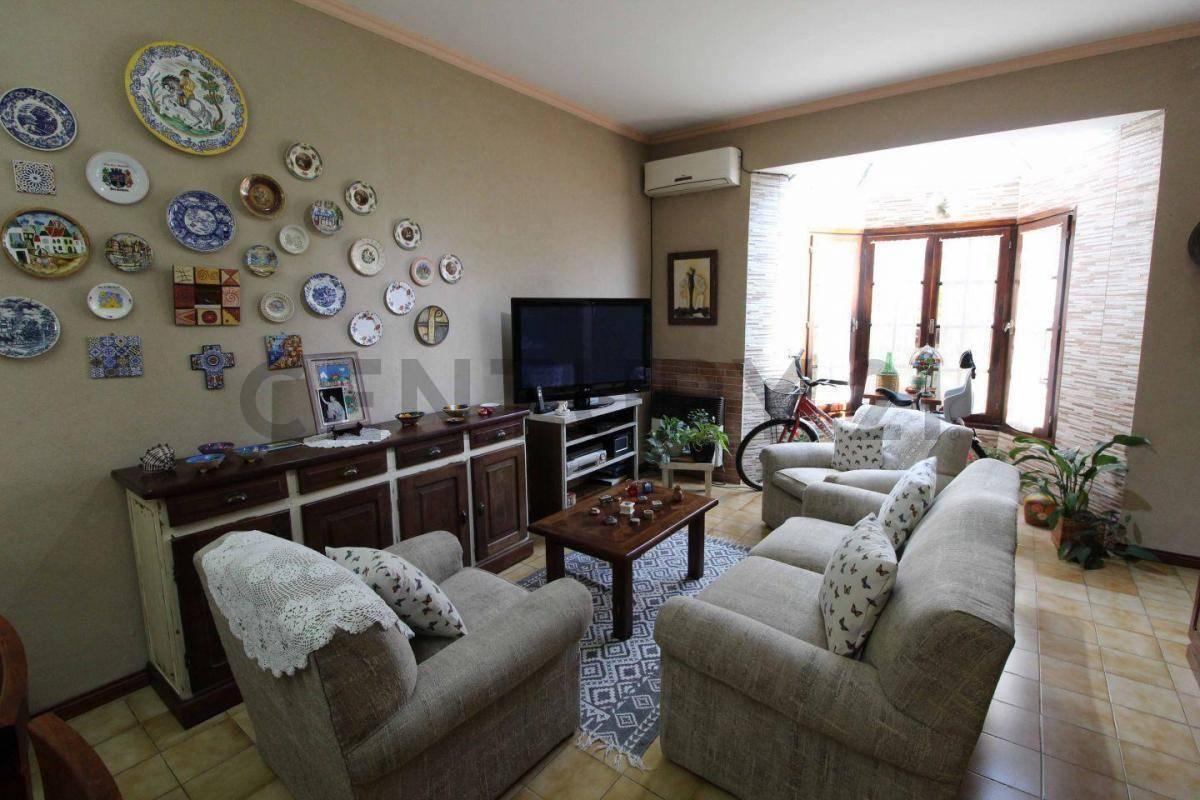 Venta Casa PH 4 Ambientes Moron Zona Residencial Al Frente 3