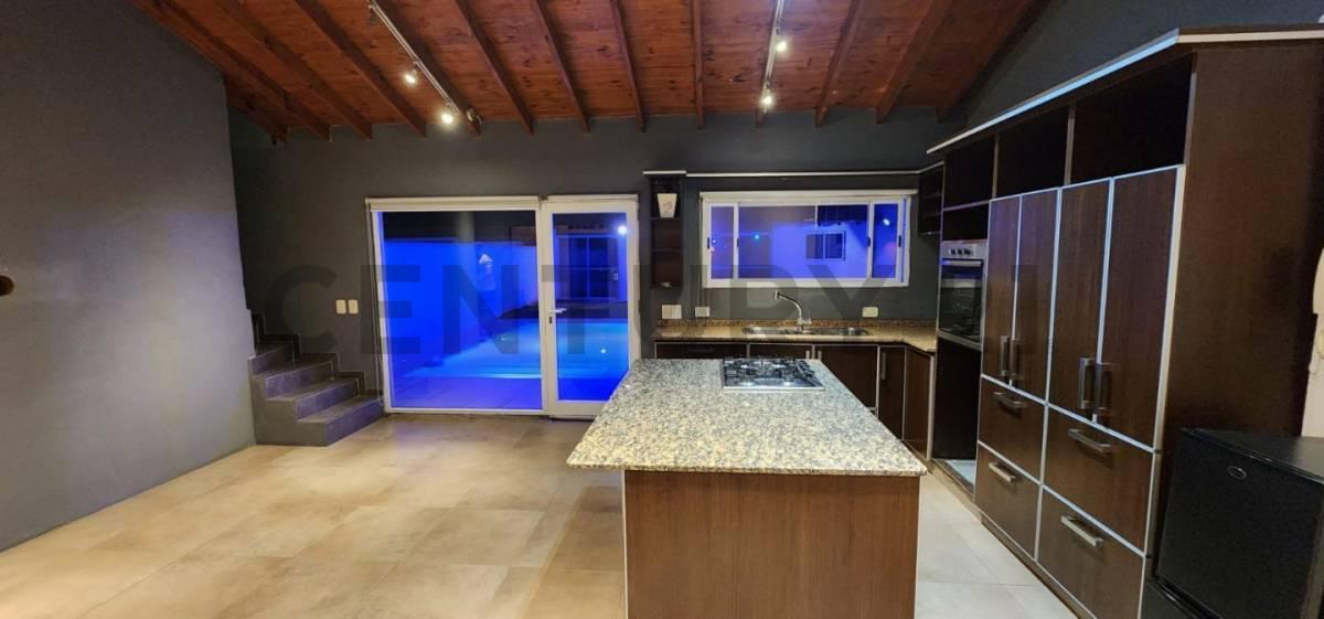 Venta de Casa 5 Ambientes, Morón 4