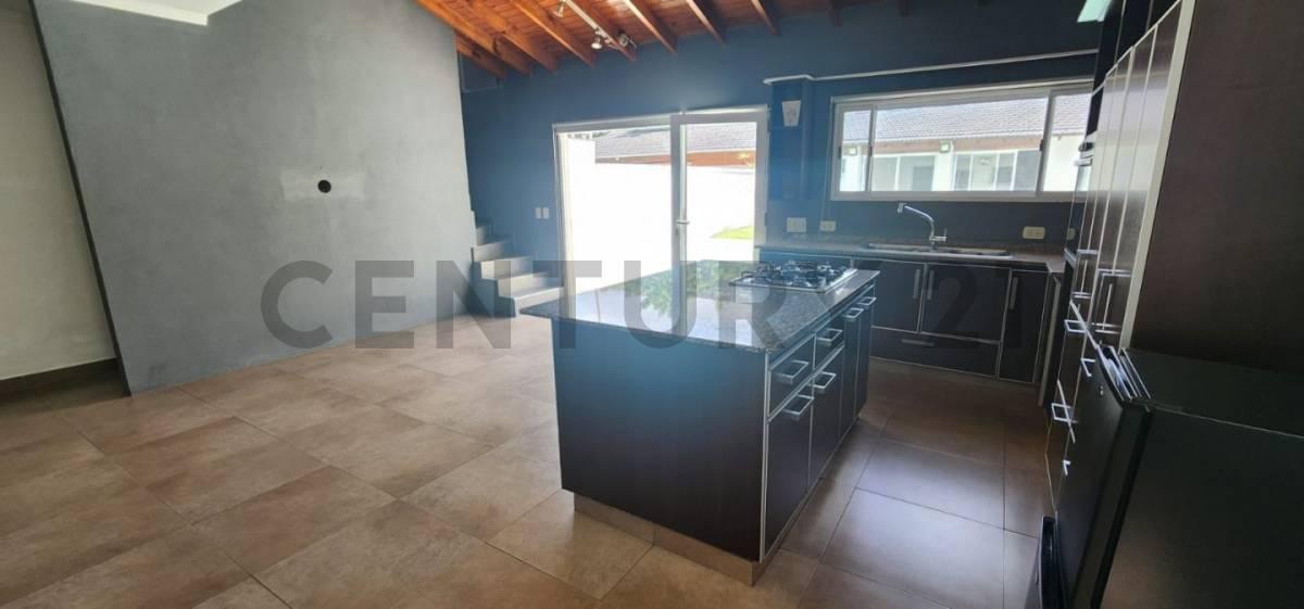 Venta de Casa 5 Ambientes, Morón 1