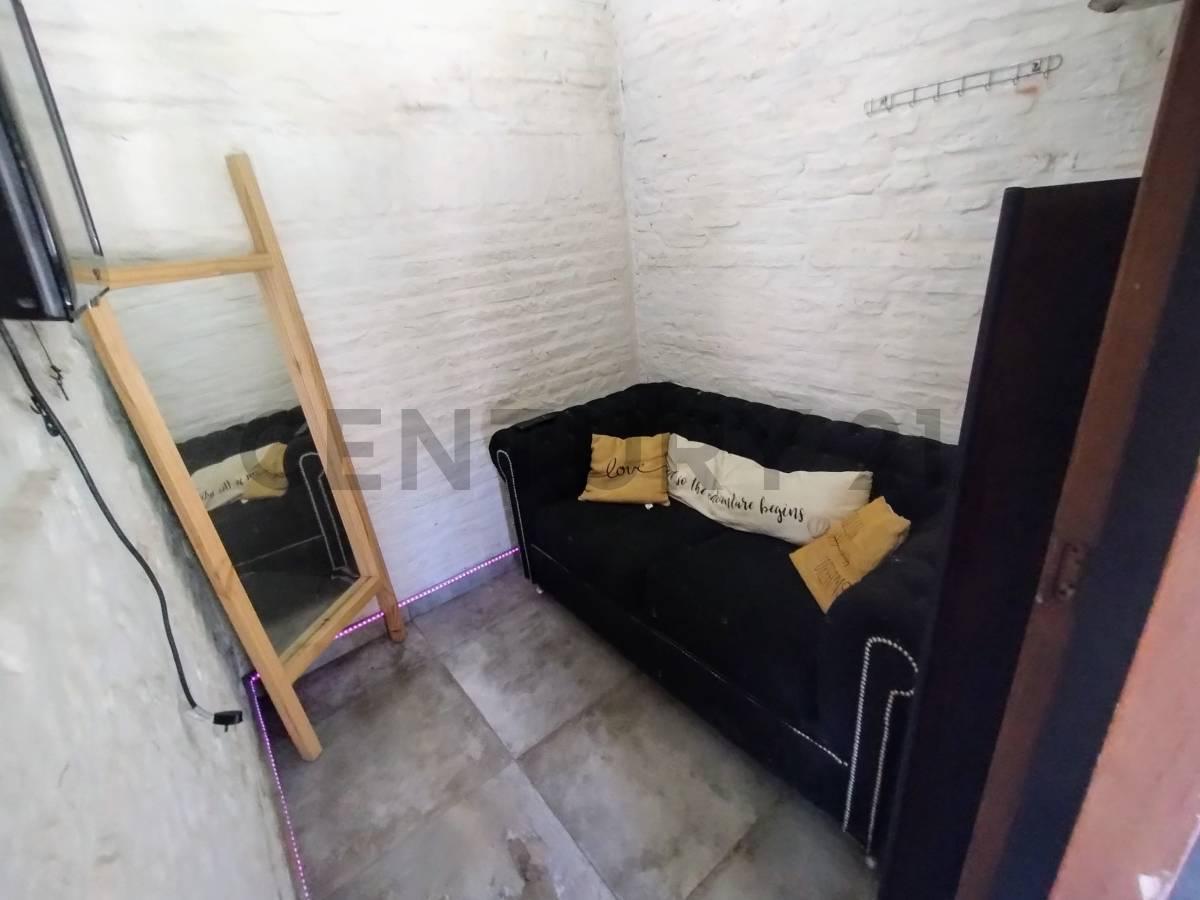 Casa de 6 Ambientes en Venta, Ituzaingó Norte 3