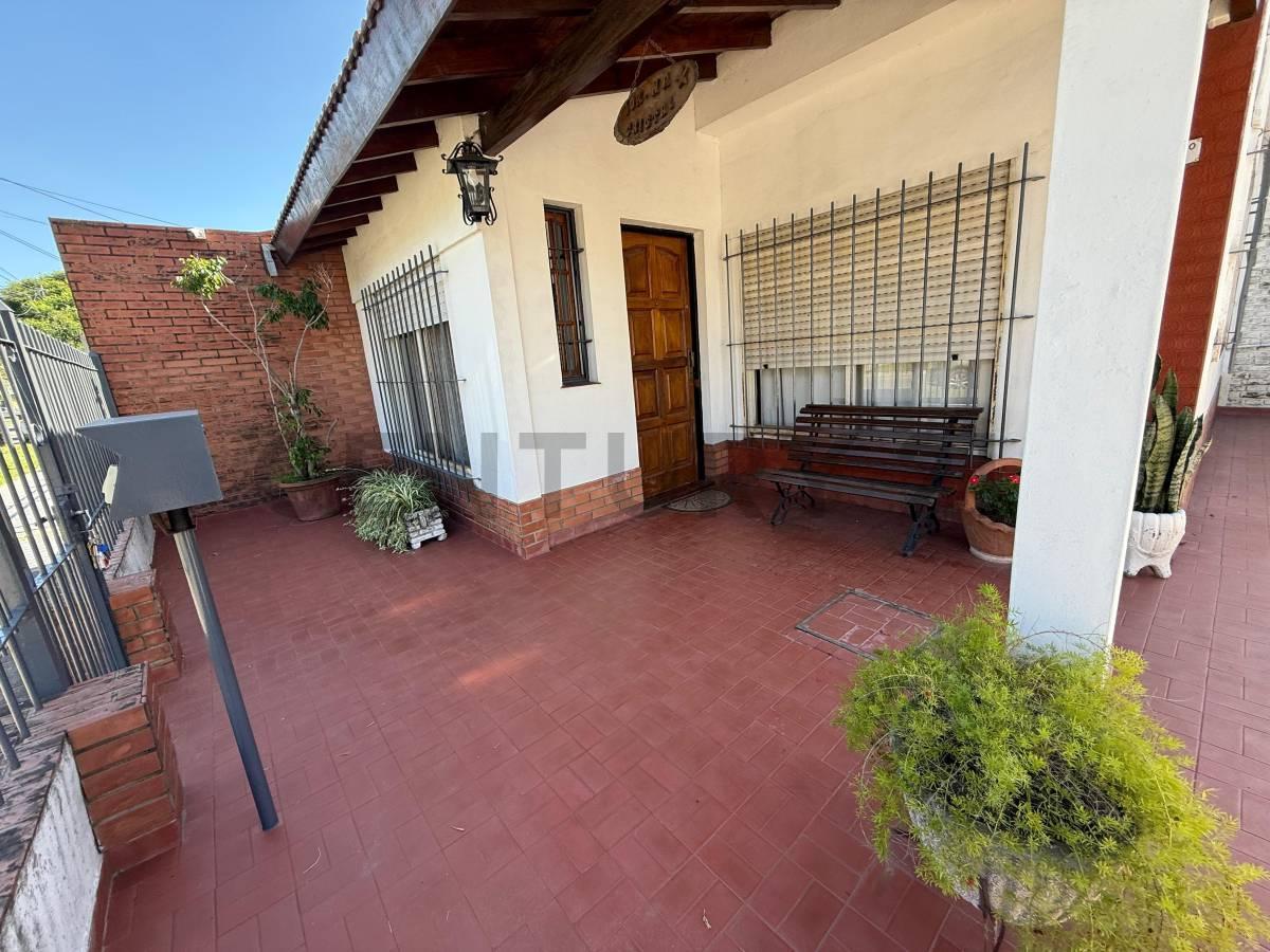 Venta Casa Multifamiliar Merlo Centro 5