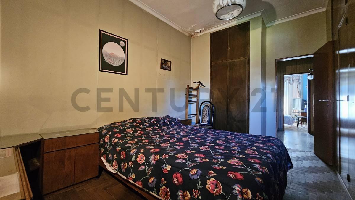 Venta Casa 5 Ambientes en Padua Gran Potencial sobre Lote de 420m²