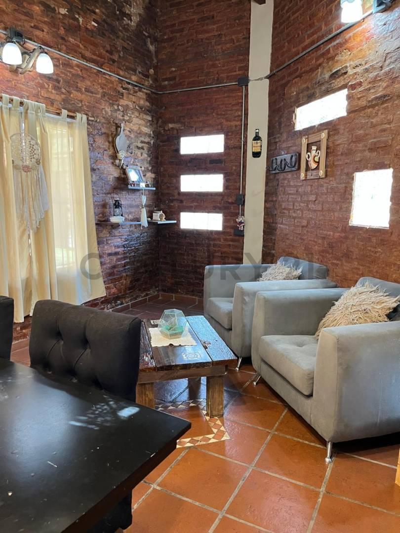 Foto de VENTA CASA 4 AMBIENTES CON PILETA Y QUINCHO EN UDAONDO. FINANCIACION, imagen 3