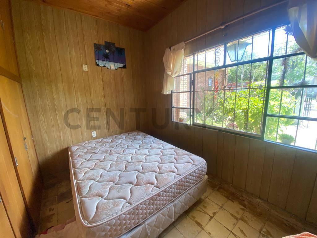 casa de 4 Ambientes en Ituzaingó posee Las Siguientes Características: - J. 1