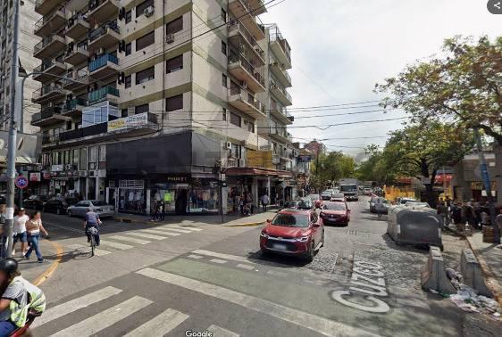VENTA LOCAL COMERCIAL- LINIERS -  CON  DEPOSITO