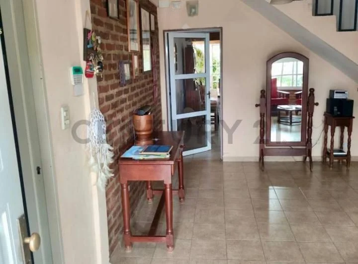 Venta de Casa Multifamiliar 7 AMBIENTES MERLO NORTE 1