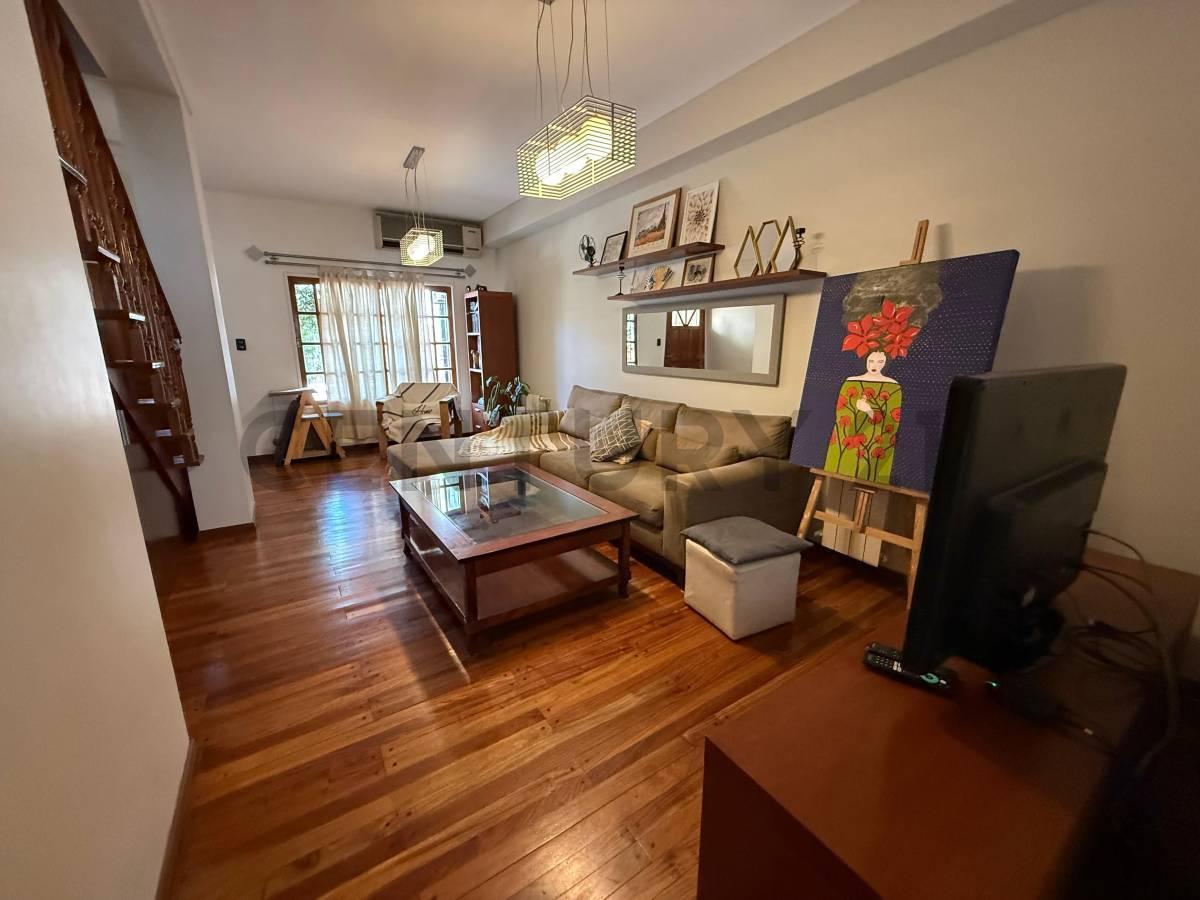 VENTA TRIPLEX 4 AMBIENTES VILLA REAL