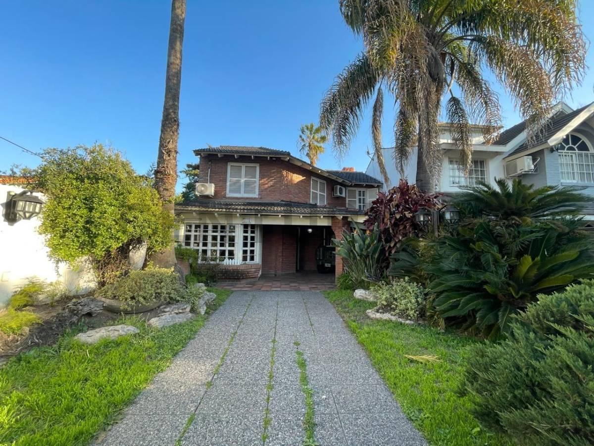 Venta de Casa 4 AMBIENTES en Ituzaingo, Ituzaingó