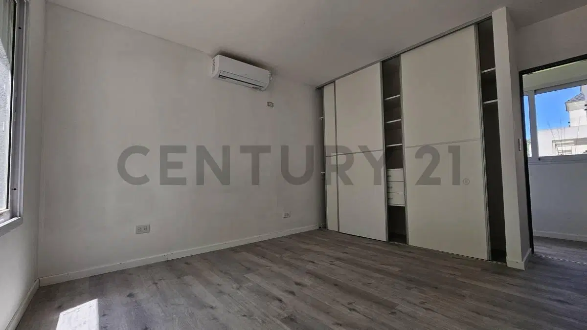 Venta Casa en barrio cerrado La Cesarina de 4 ambientes 5