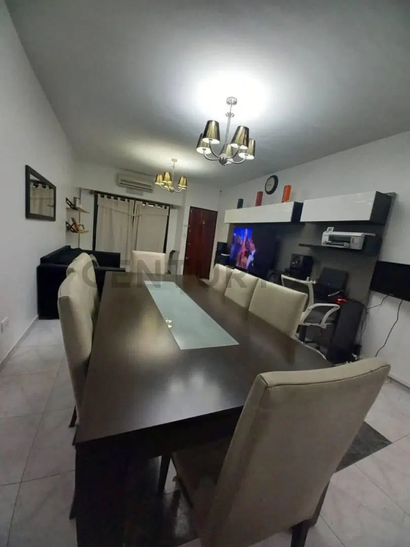 Venta dúplex 3 ambientes con parrilla, jardin y cochera en Castelar 2