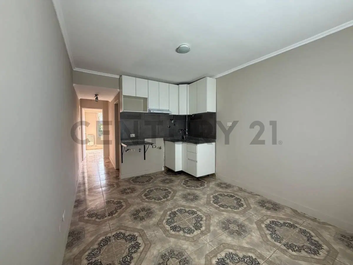 Departamento de 3 ambientes en alquiler con excelente ubicación en Moreno 5