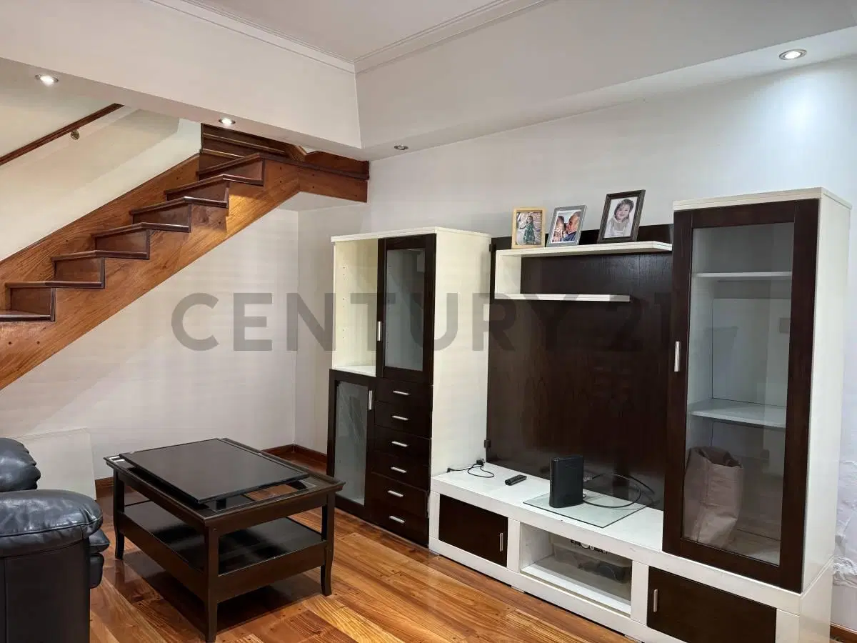 VENTA CASA MORÓN 6 AMBIENTES CON QUINCHO Y COCHERA 3