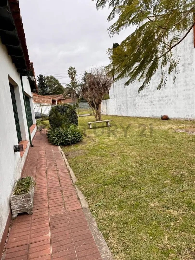 VENTA CASA 4 AMBIENTES AMPLIO LOTE, ITUZAINGO NORTE 3