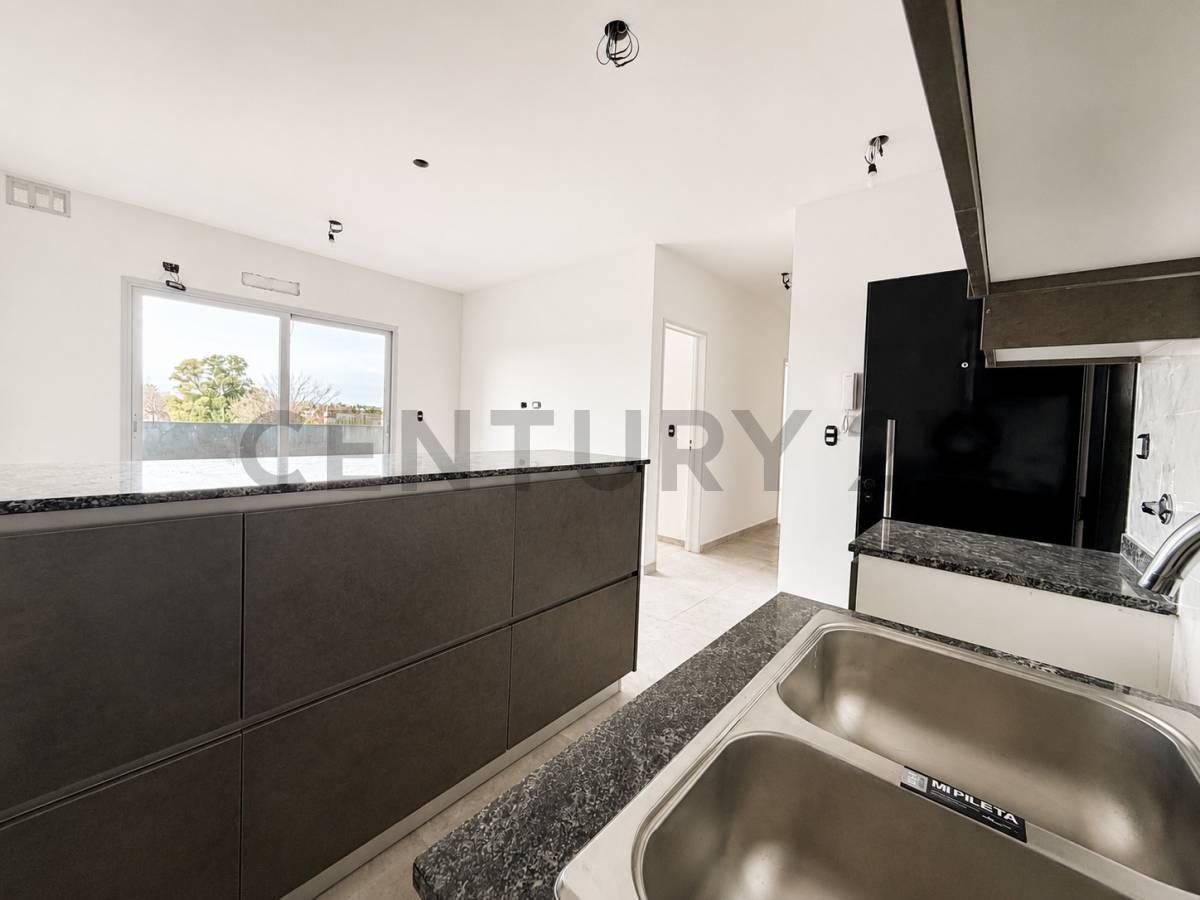 Foto de VENTA DEPTO 3 AMB. A ESTRENAR COCHERA, imagen 2