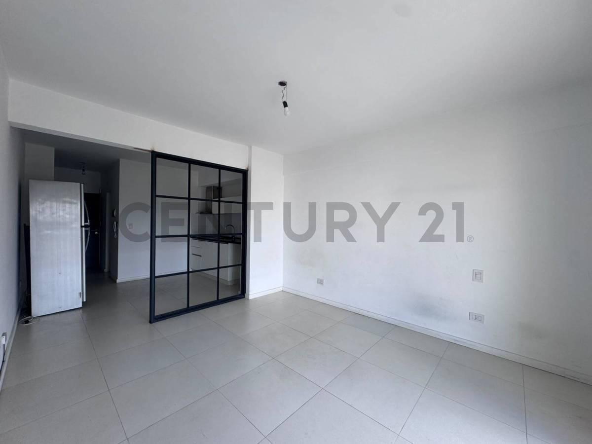 Foto de VENTA MONOAMBIENTE CON BALCON Y COCHERA EN ITUZAINGO, imagen 3
