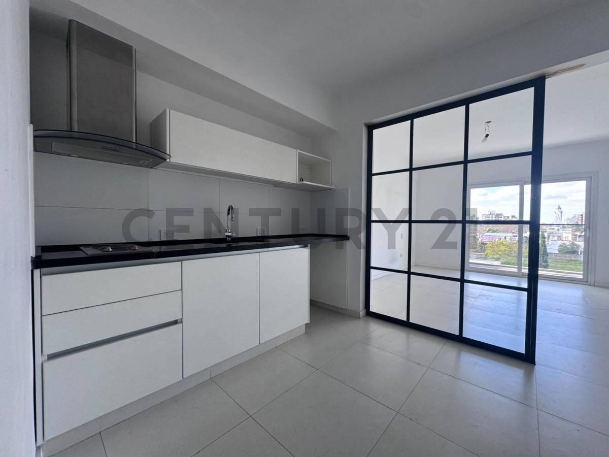 Foto de VENTA MONOAMBIENTE CON BALCON Y COCHERA EN ITUZAINGO, imagen 1