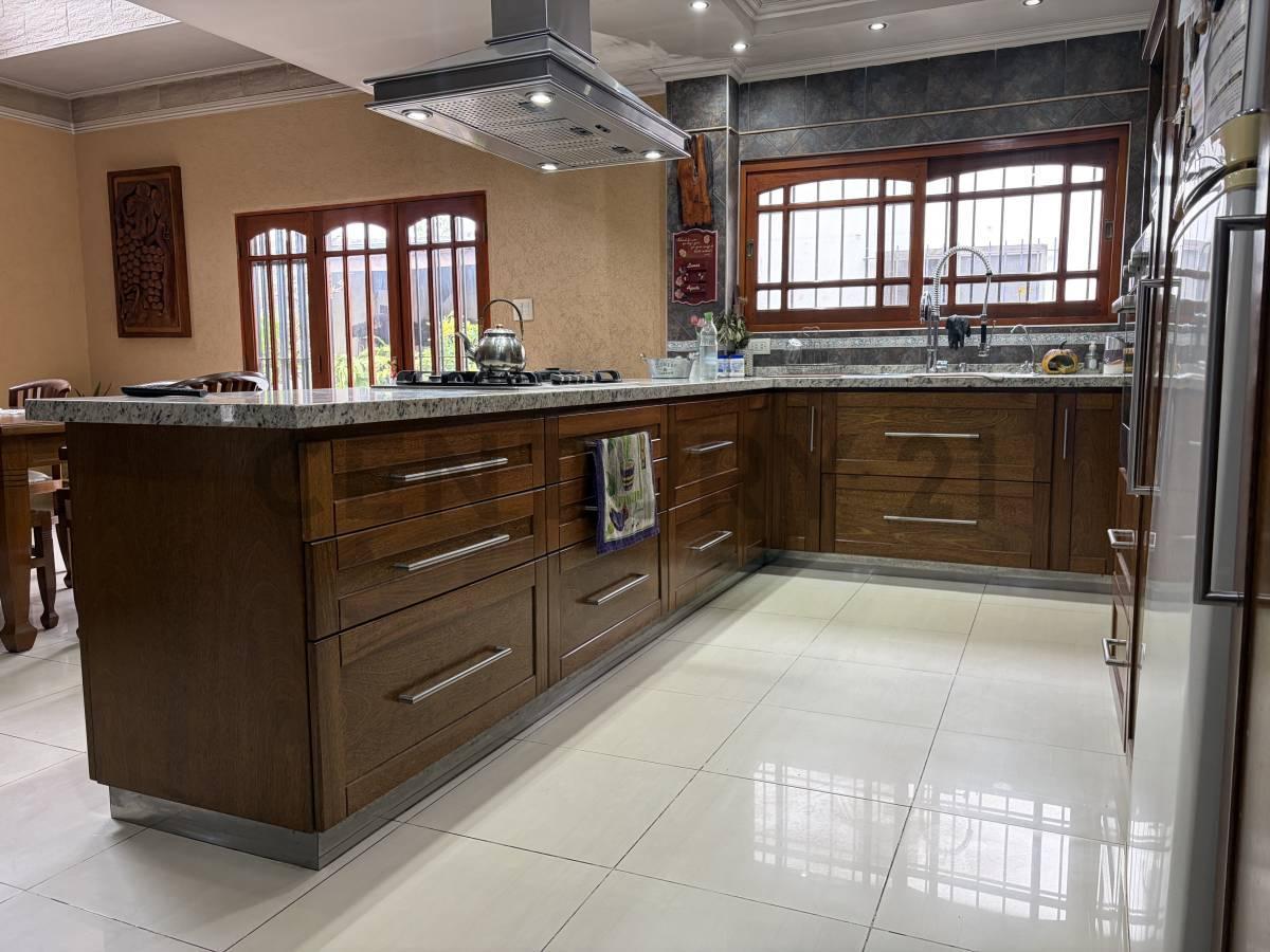 Foto de CASA EN VENTA | 3 AMB. | LOCAL COMERCIAL | MORÓN, imagen 1