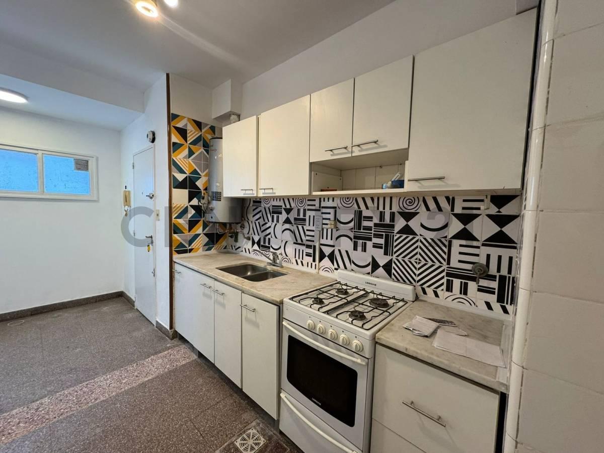 Foto de Venta depto 4 amb con balcon y cochera Moron APTO CREDITO, imagen 2